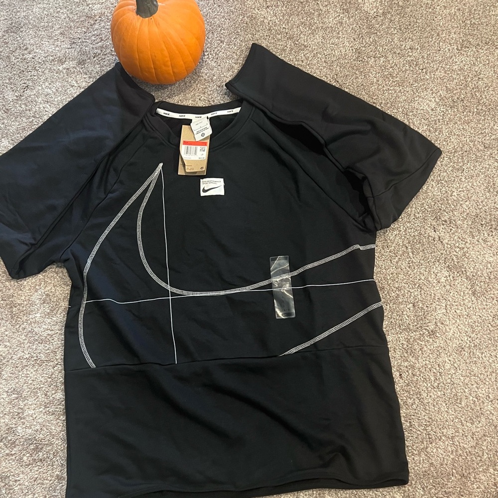 NWT Nike Black Performance Sport Apparel Men’s Large